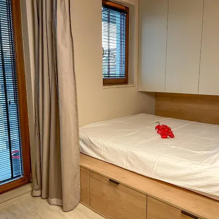 Comfortable 1-room Close To The Center Warschau